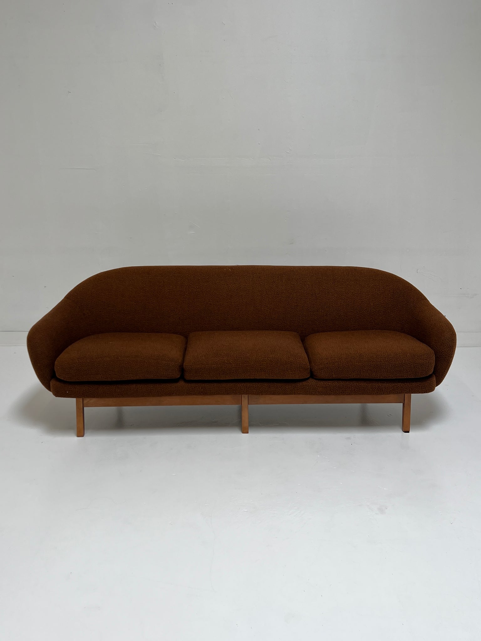 1950s Mid-Century Viko Baumritter Sofa