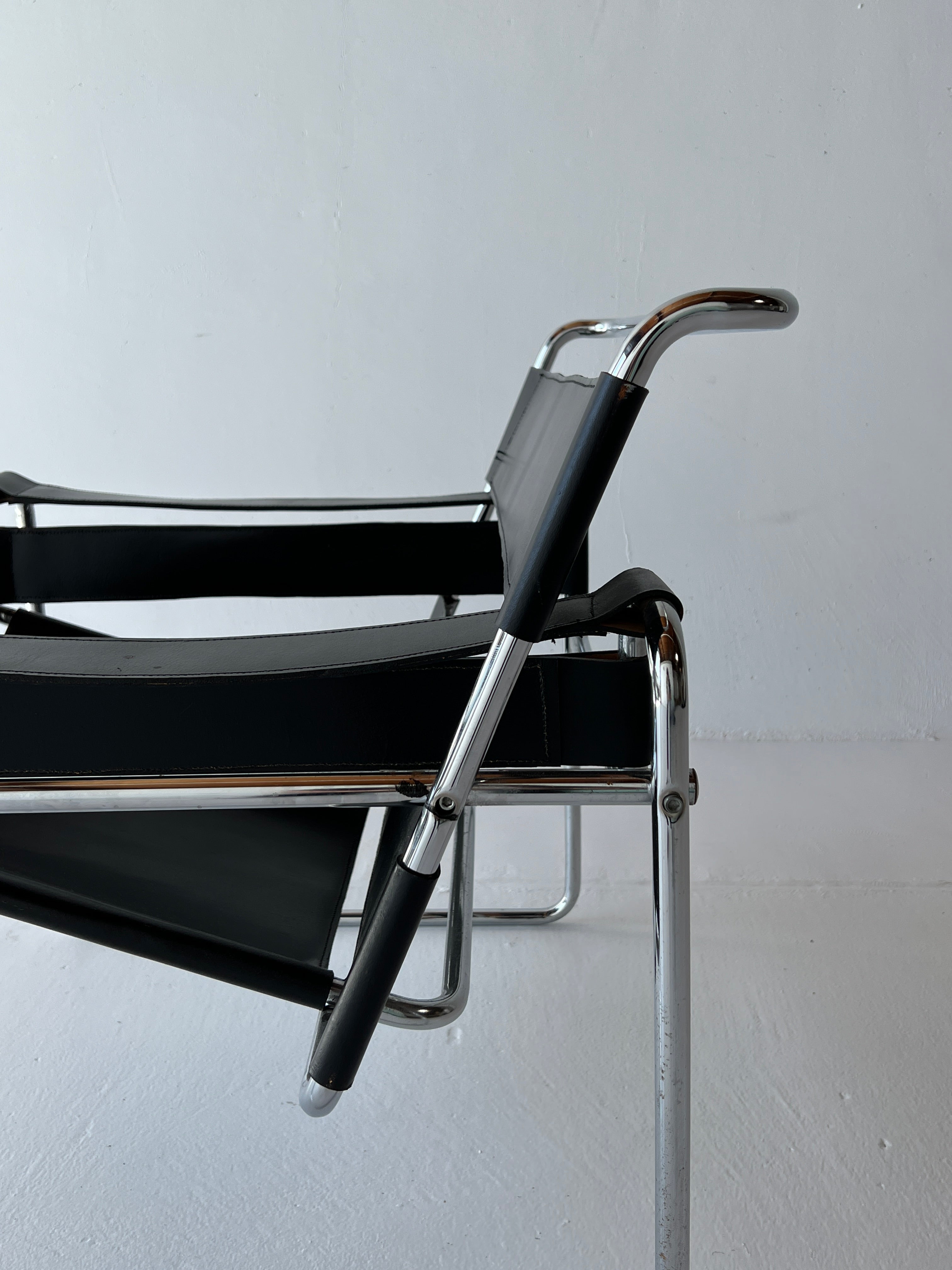 Black Wassily Style Chair