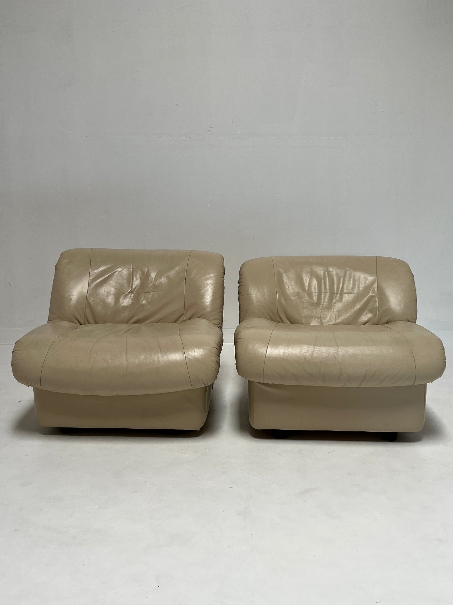 Italian Leather Lounge Chair