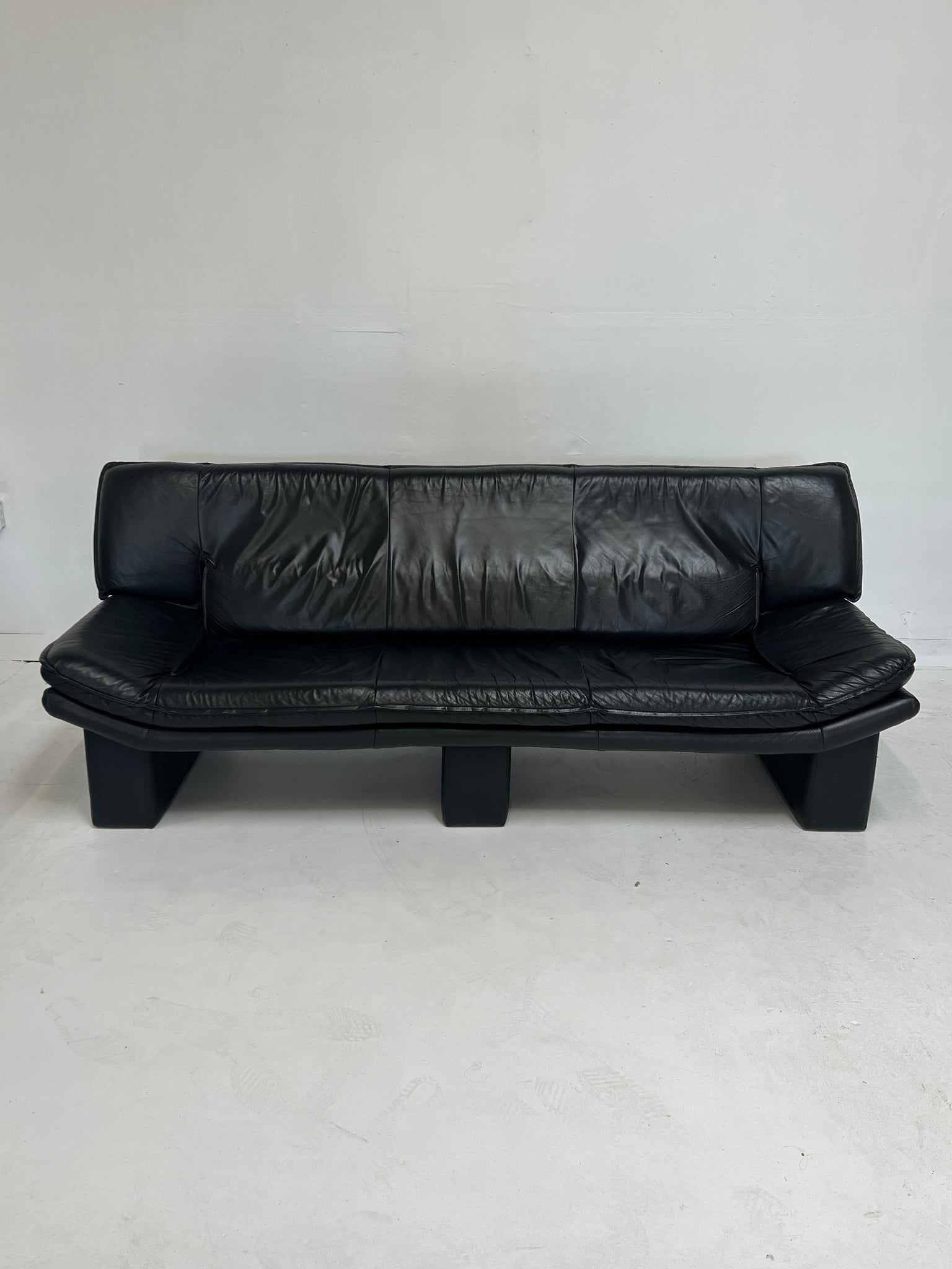 Black Nicolettie Style Sofa