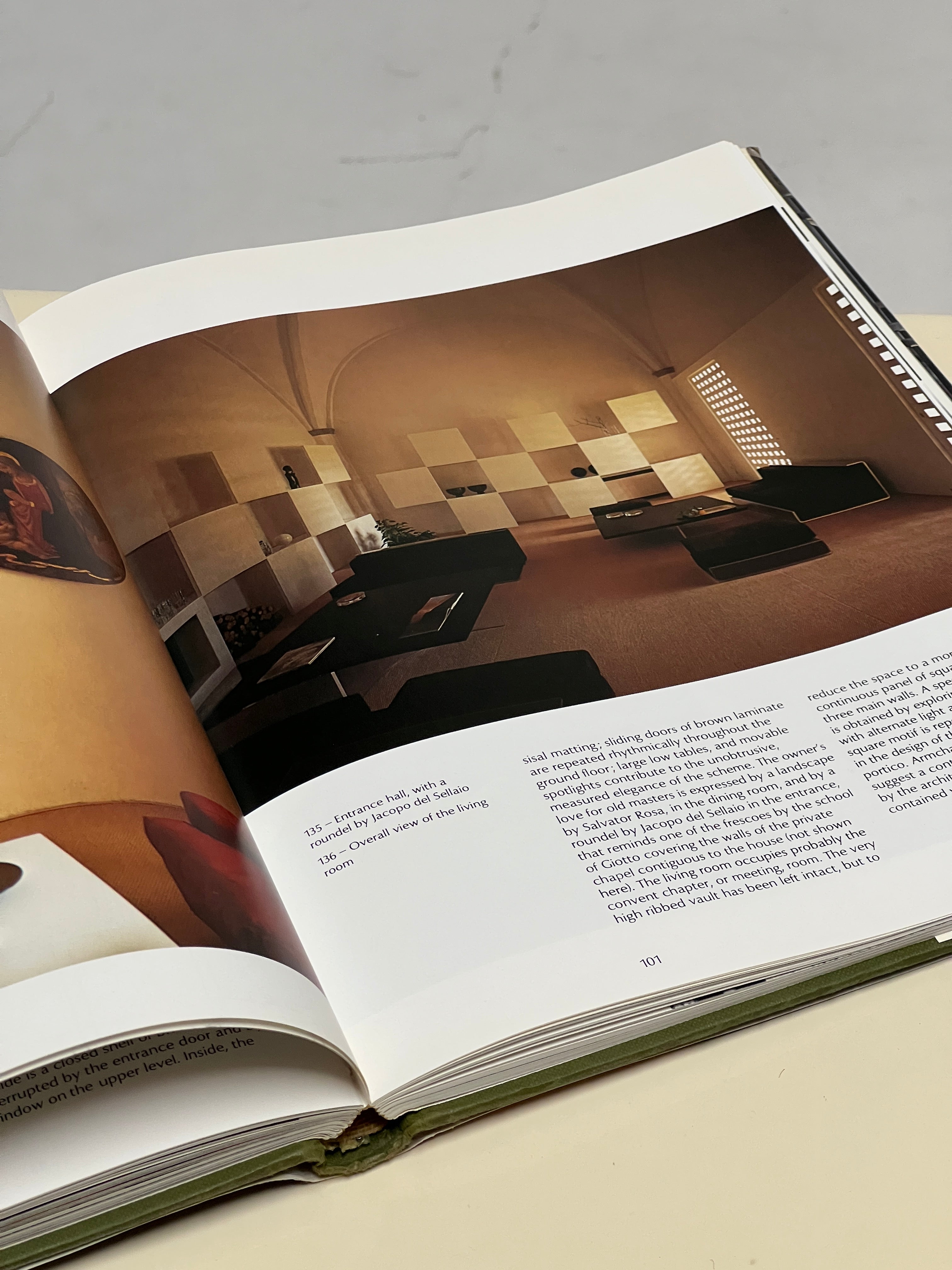 Decorative Art and Modern Interiors Book - 1977
