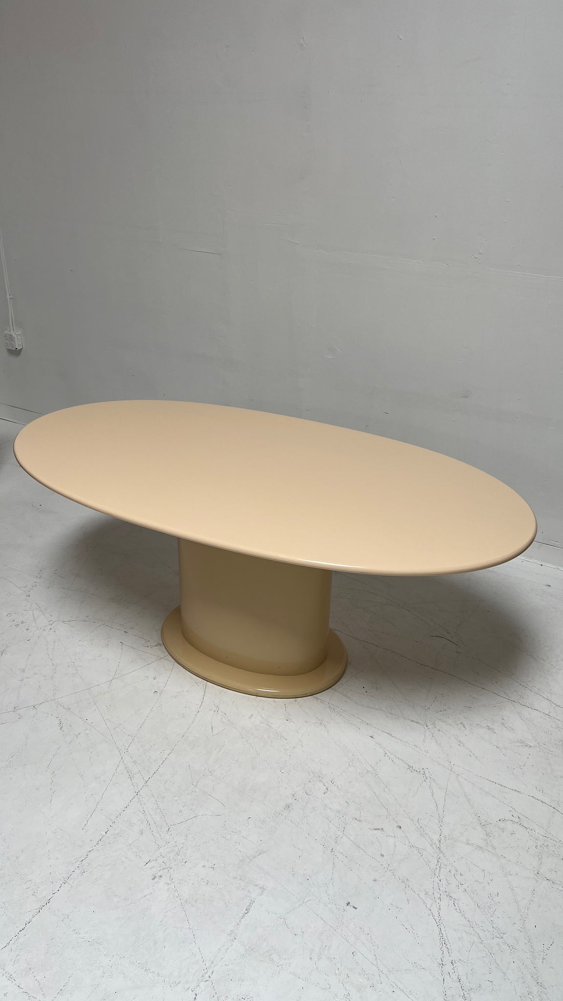 1980s Lacquer Oval Dining Table