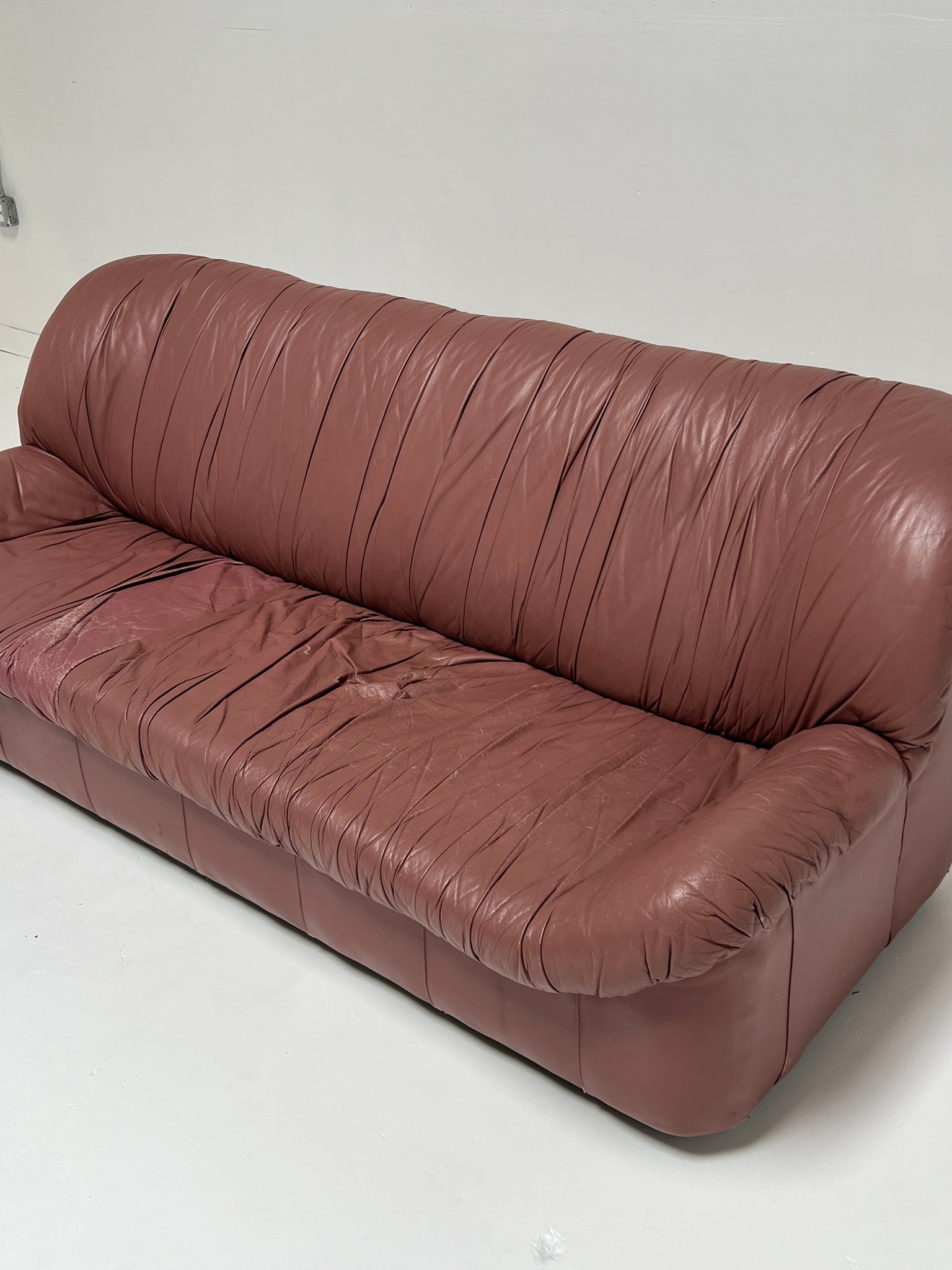 1980s Post Modern Mauve Leather Sofa